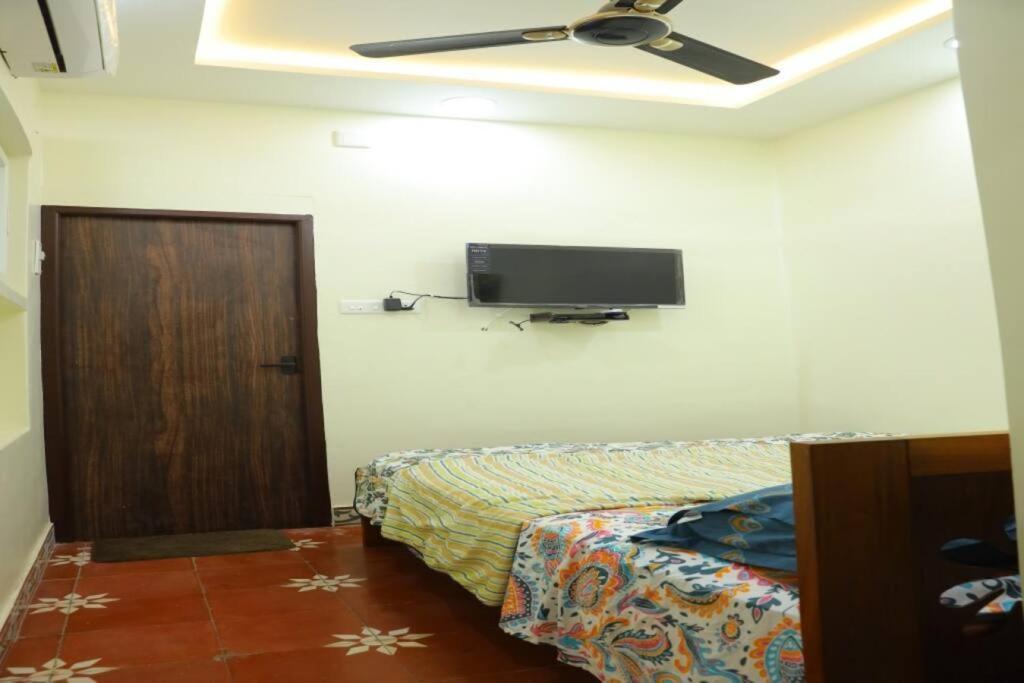 Heritage Home With 3 Bed/3 Bath With Kitchen In A Residential Neighborhood. Madurai Ngoại thất bức ảnh